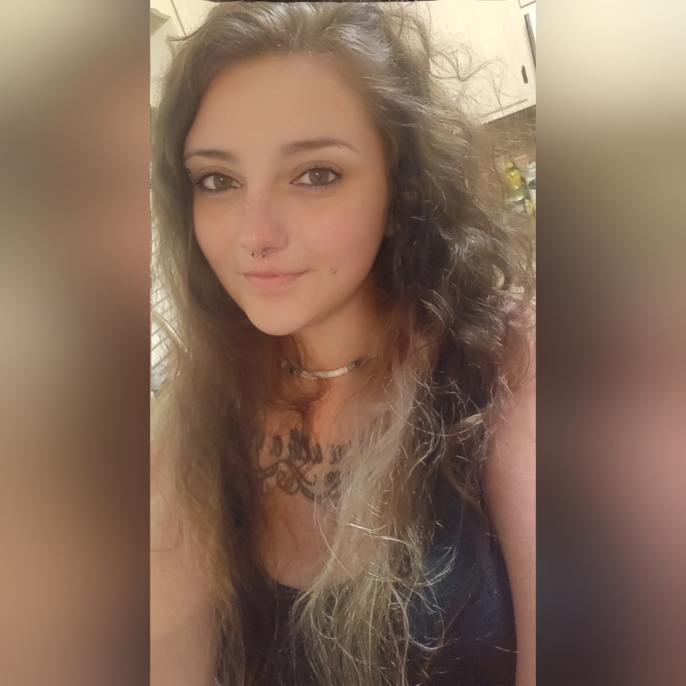 Meet your Posher, Tiffany